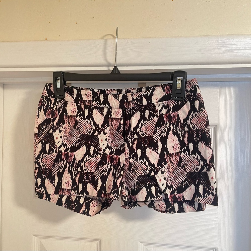 H&M Snake Printed Shorts Size 4